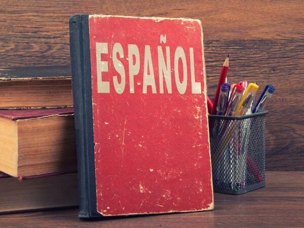 książka do nauki języka hiszpańskiego