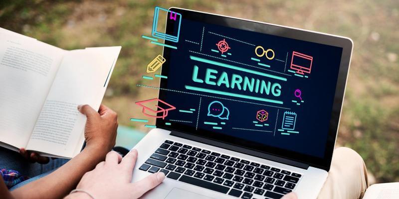 e-learning jako sposób na rozwój zawodowy pracowników